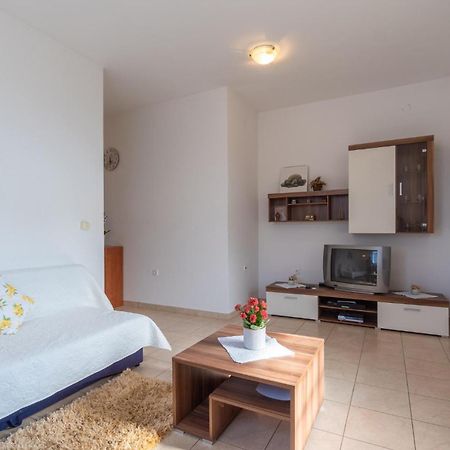 Awesome Apartment In Pula With Wifi Eksteriør billede