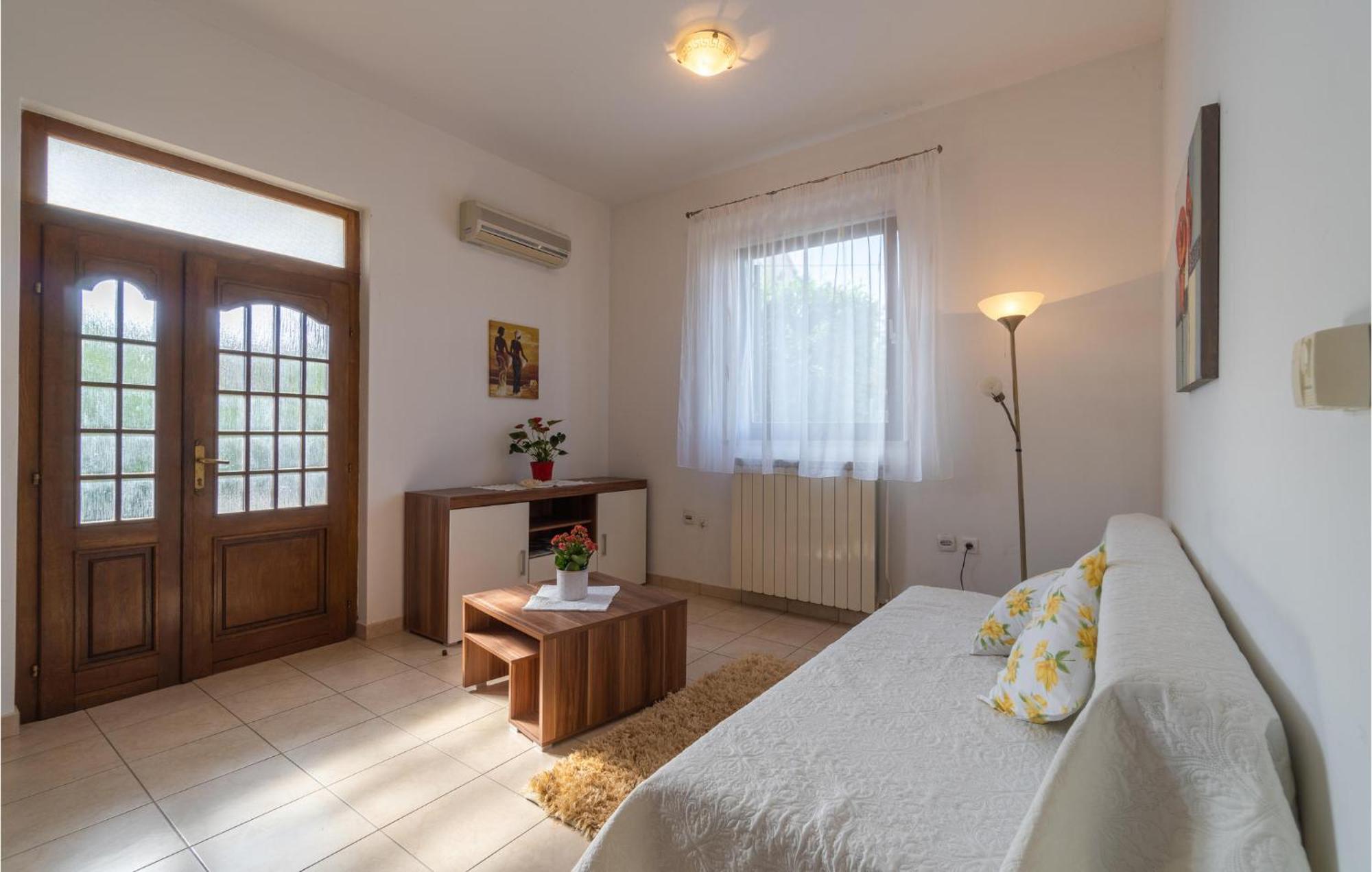 Awesome Apartment In Pula With Wifi Eksteriør billede